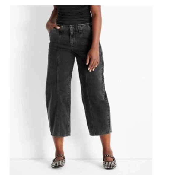 Future Collective Mid Rise Barrel Leg Ankle Black Denim Jeans Size 2 - Picture 1 of 14
